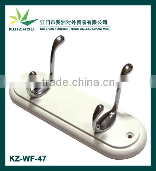 Wooden hanger