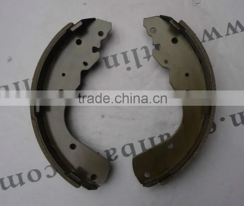High Quality Nissan Rear Brake Shoe 44060-EB327