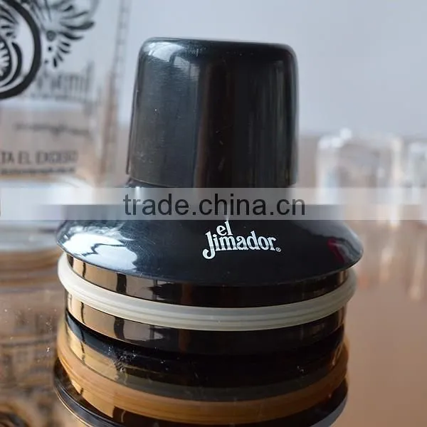 Barware glass cocktail shaker with plastic lid