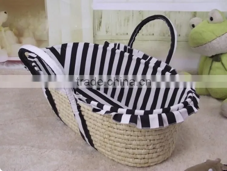 Eco-friendly handcraft baby furniture wholesale straw baby basket