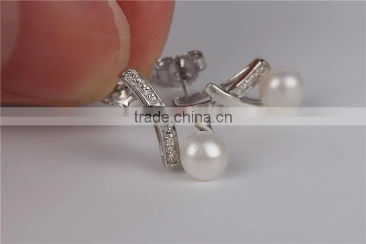 Lastest Design Earrings nature pearl earrings