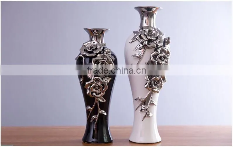 Black and white wedding electroplated ceramic vase with flower