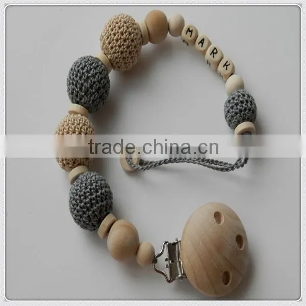 Baby feeding toy baby pacifier/BPA free food grade silicone wooden baby pacifier chain clip