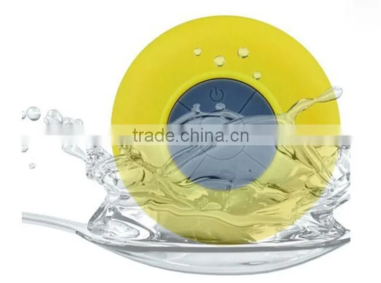 Cheap Wholesale Price Waterproof bluetooth speaker With Wireless Mic