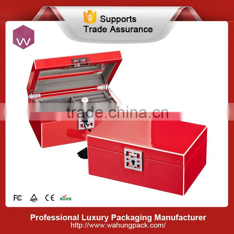 Square White Glossy Finishing Wooden KeyLock Gift Box For Jewellery