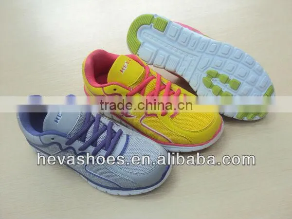 Hot selling and new design women breathable sports shoes