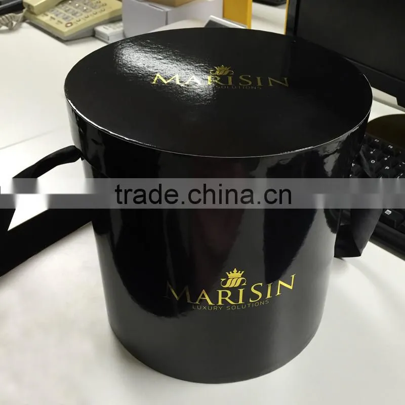 Elegant Round Flower Box with gold Logo