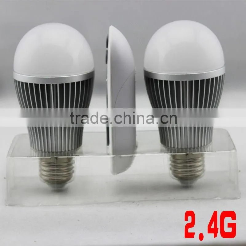 High quality 2.4G Remote control led bulb light E26