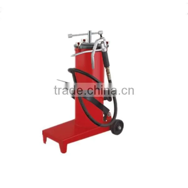 hot sell chiness foot grease pump with 8L manual