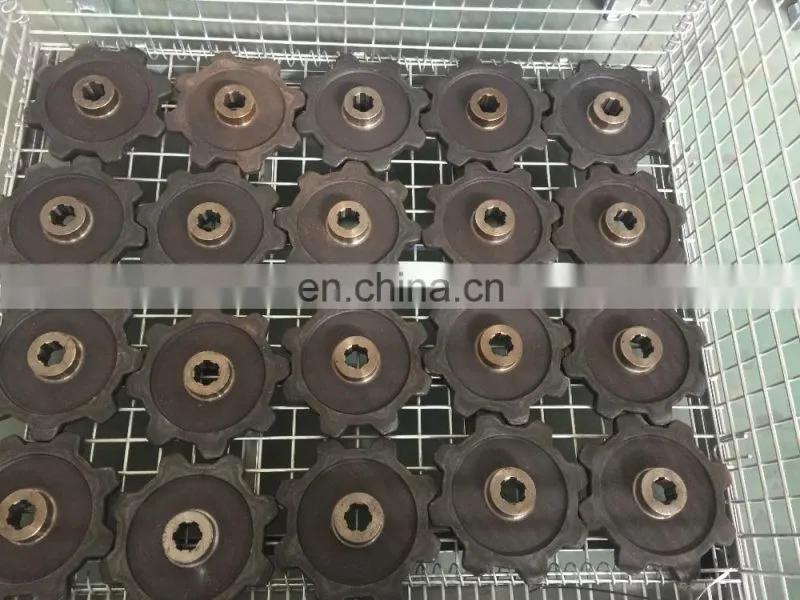Knife section of cutter blade for harvester