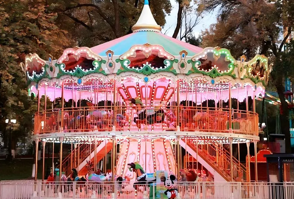 68-Seats-Double-Decker-Carousel