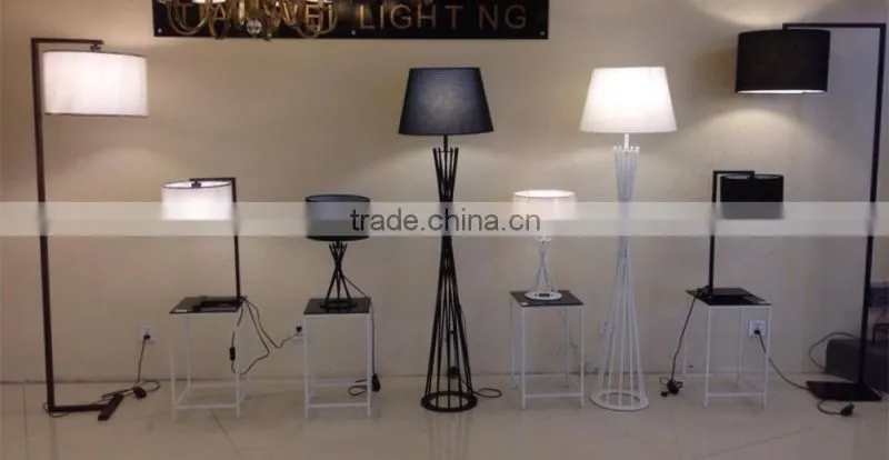 Cube Shape Modern Table Light Bedside Table Lamp For Home Hotel Decoration