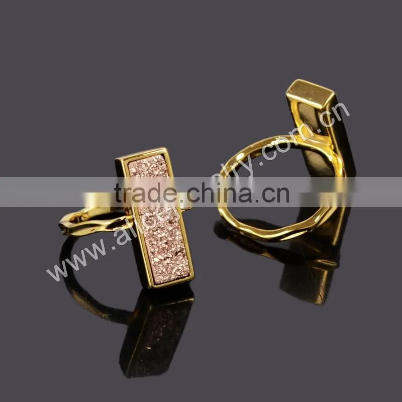 18k yellow gold-plated base metal band ring with long rectangle rose gold druzy stone