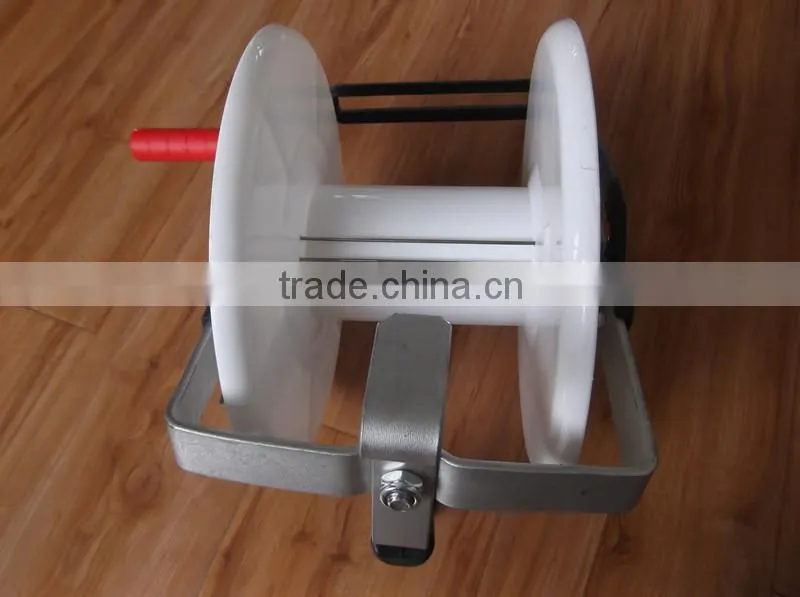 Portable geared fence reel for various electric fence products