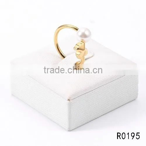 China wholesale touch love fashion stainless steel teddy bear pearl elegant women ring