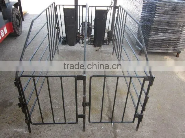 Adjustable gestation stall for pig farm
