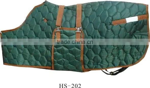 420 Denier shaped hip green diamond nylon stable horse rug