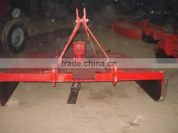 Lawn Mower with massey ferguson tractor