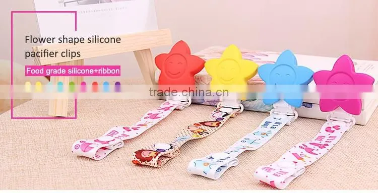 Kean new design baby pacifier with silicone flower clamp