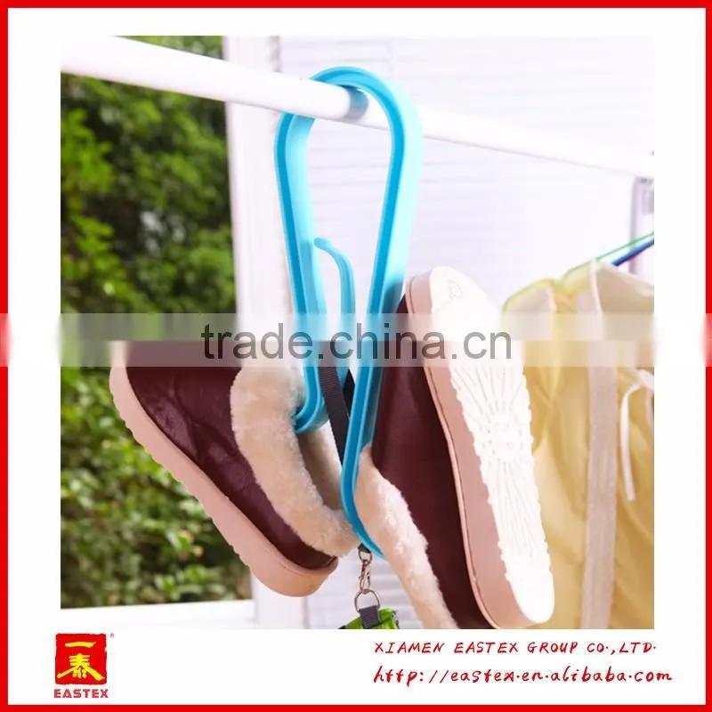 Extra strong and multipurposed S shaped quilt and pillow fixation hanger hook