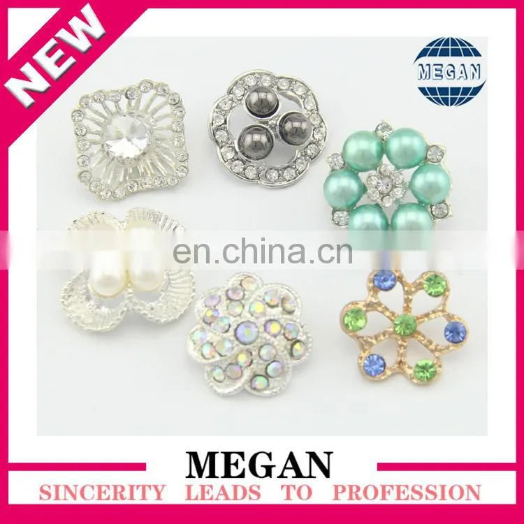 Custom fashion design gold rhinestone button