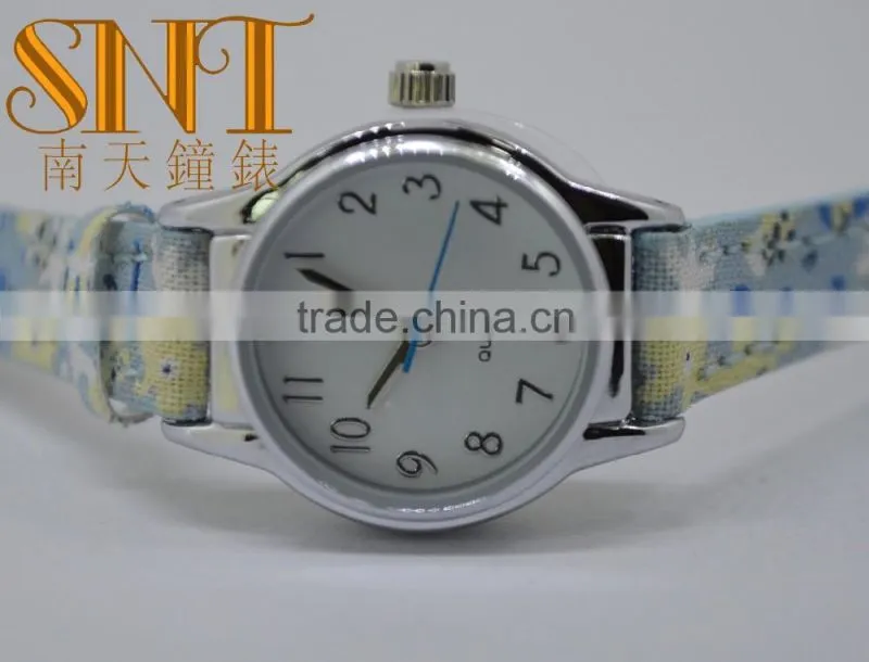 SNT-94039 light bule floral strap watch
