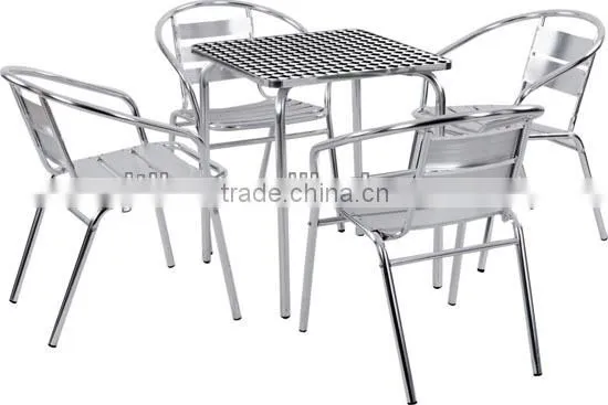 outdoor table