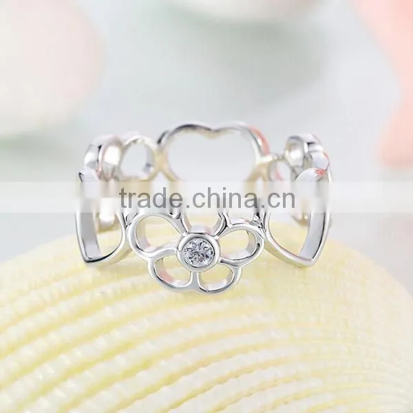 Hollowed Design Diamond Inlaying Value 925 Silver Ring