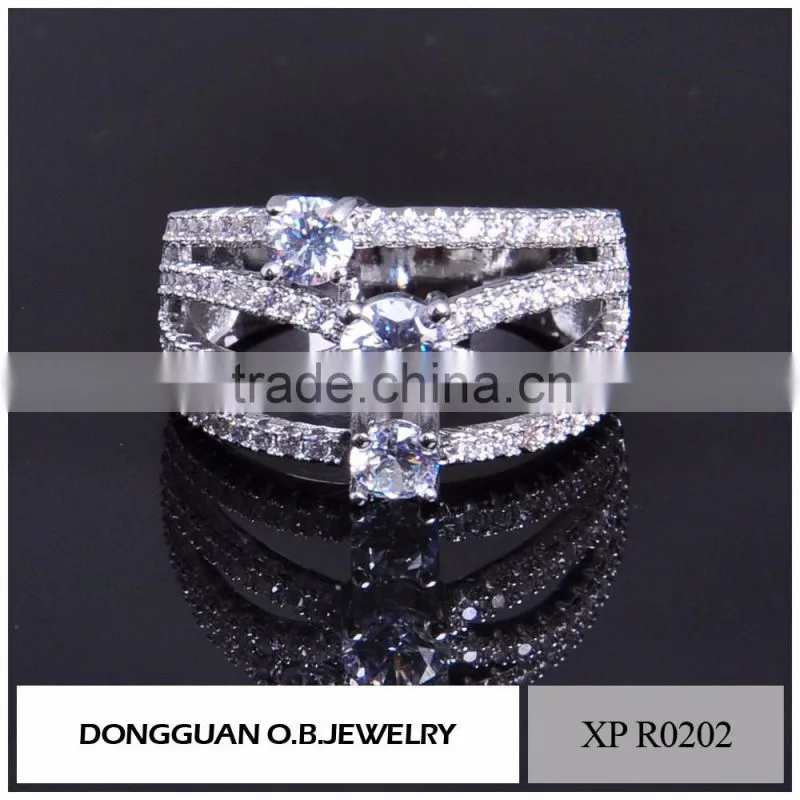 Brass material jewelry ring clear zircon stone finger ring holder
