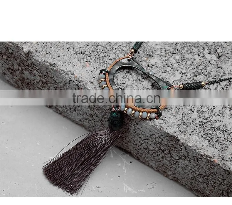 2016 Vintage Women Brown Tassel Pendant Long Chain Necklaces Crystal Bead Geometric Alloy Collar Necklaces Designs Jewelry