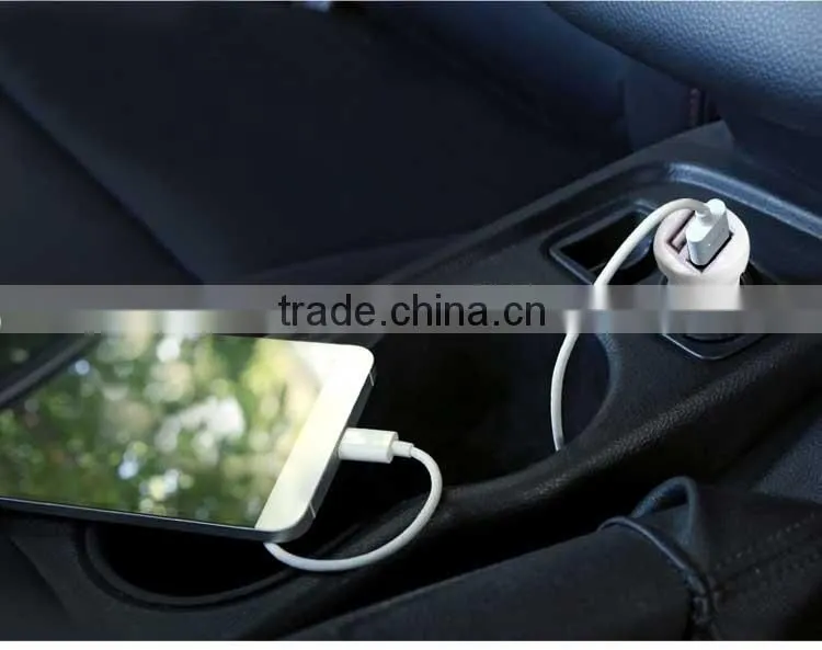 Fast charging mini dual USB car charger for mobile phone