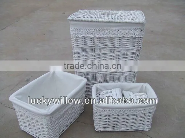 2013latested new design willow wicker laundry basket with lid and fabric fou big hotel