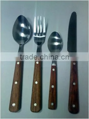 Flatware set
