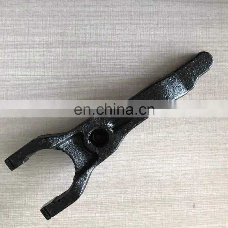 High quality Clutch Fork 31204-0K180 For Hilux VIGO kun25 2007/2011- made by chinese factory