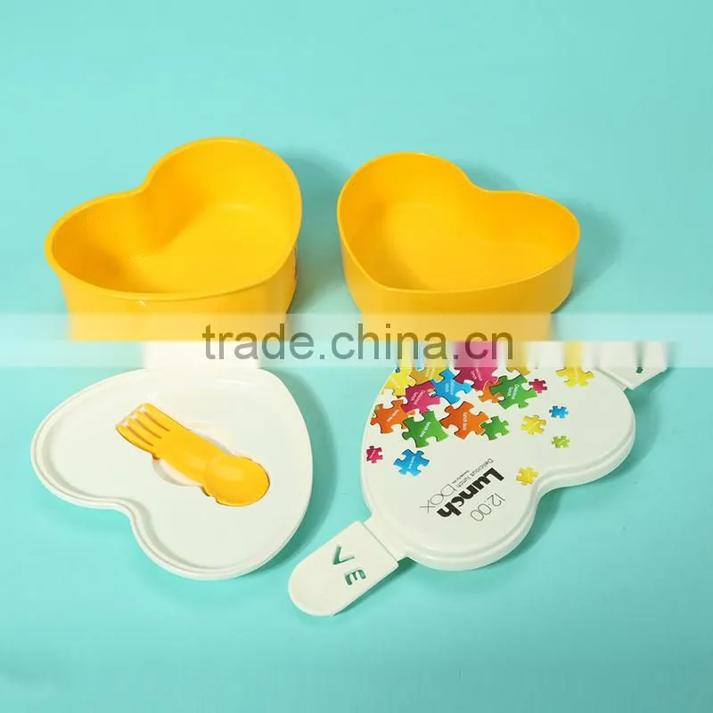 Heart shaped plastic tiffin lunch box / bento box for children