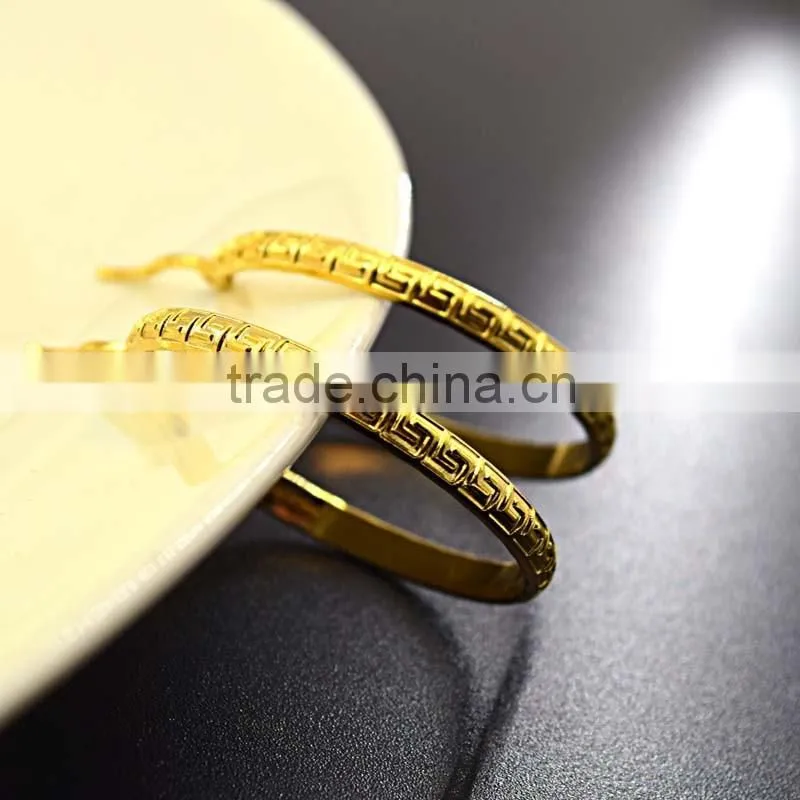 Wholesale Fashion Jewelry Women Wear Jewelry Gold Huggie Earrings