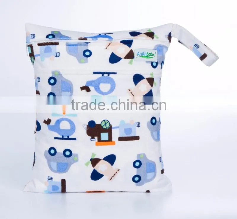 2016 Hot selling good quality customized fashion diaper bag