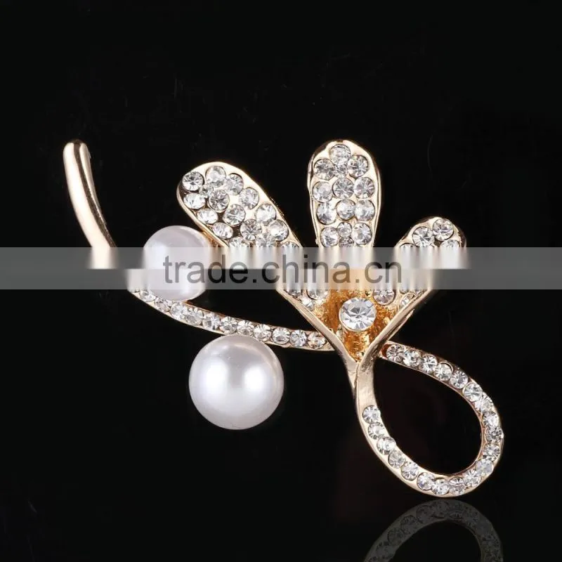 High Quaility Rhinestone Flower Brooch pin,Flower Pearl Buckle For Invitation