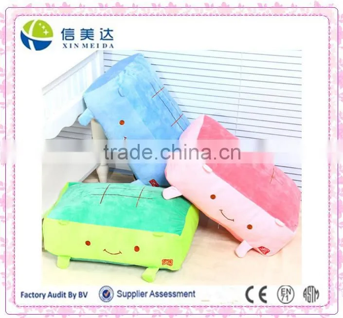100% polyester beautiful 45X45 animal shaped cushion