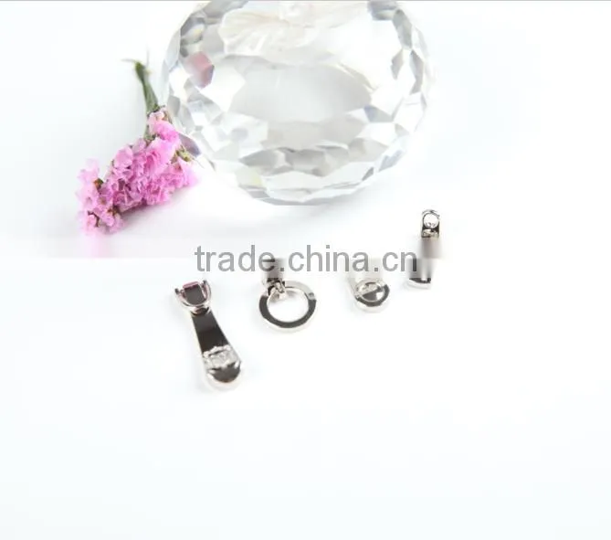 factory price custom design metal zipper puller for garment