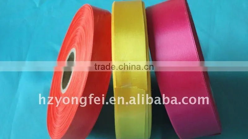 Washable polyester stain ribbon label