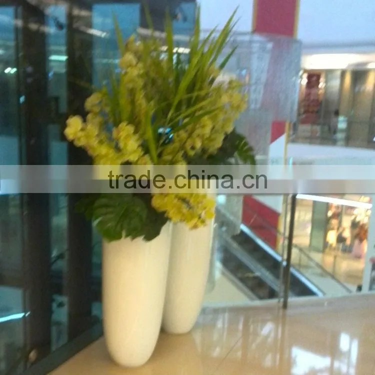 Fiberglass flowerpot planter