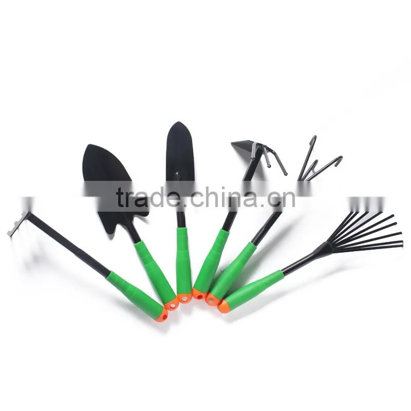 Hot sale Mini garden lawn rake with plastic handle high quality