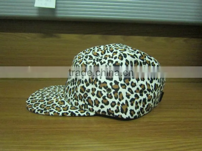 Customized logo leopard print 5 panel hat