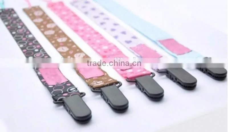 20/25mm Plastic Dummy Pacifier Clip Plastic Pacifier/Soother/Binky/Paci/Bib/Suspender/Toy Holder Clip