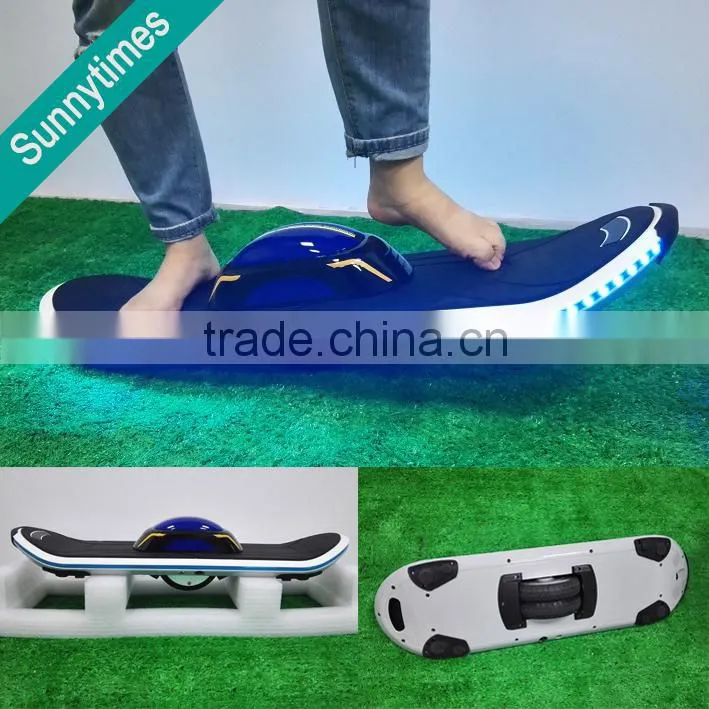 2016 Wholesale hoverboard New design flash LED light one wheel electric skateboard self balancing electric unicycle scooter