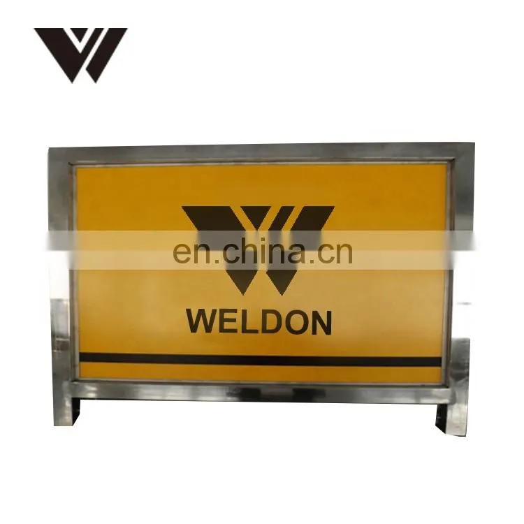 2m square tube Slik-printing logo outdoor cafe barriers with wooden panel