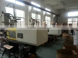 Yuyao Simen Yilong Plastic Mould Factory company overview - view 2