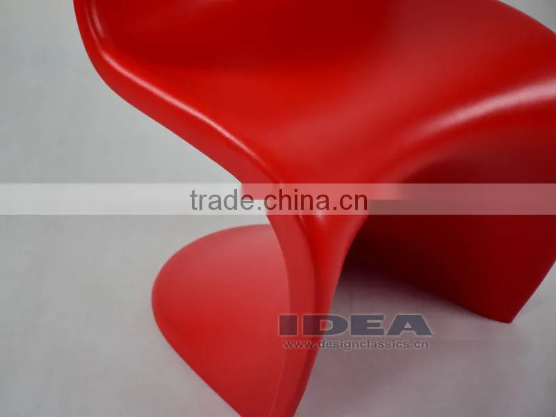 Replica Verner Chair - Red Color