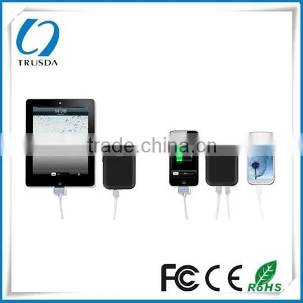 Three output black round angle 2.1A power bank for tablet